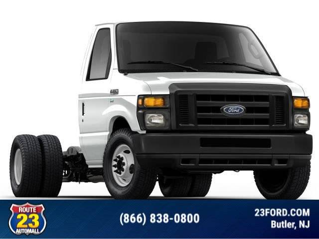 2016 Ford Econoline Commercial Cutaway E-350 — Chassis Cab Truck — 156,133 mi — Butler, NJ
