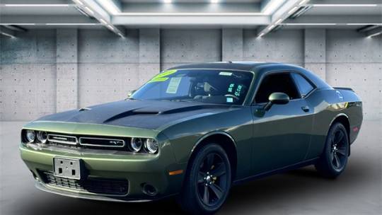 2019 Dodge Challenger SXT — Coupe — 32,979 mi — Riverhead, NY