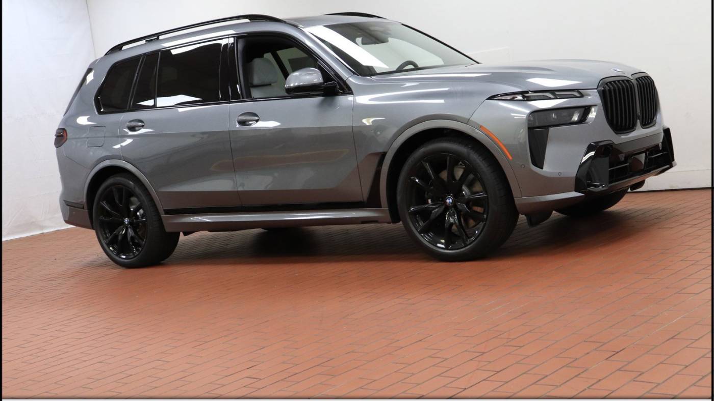 2025 BMW X7 40i — SUV — 900 mi — Fairfax, VA