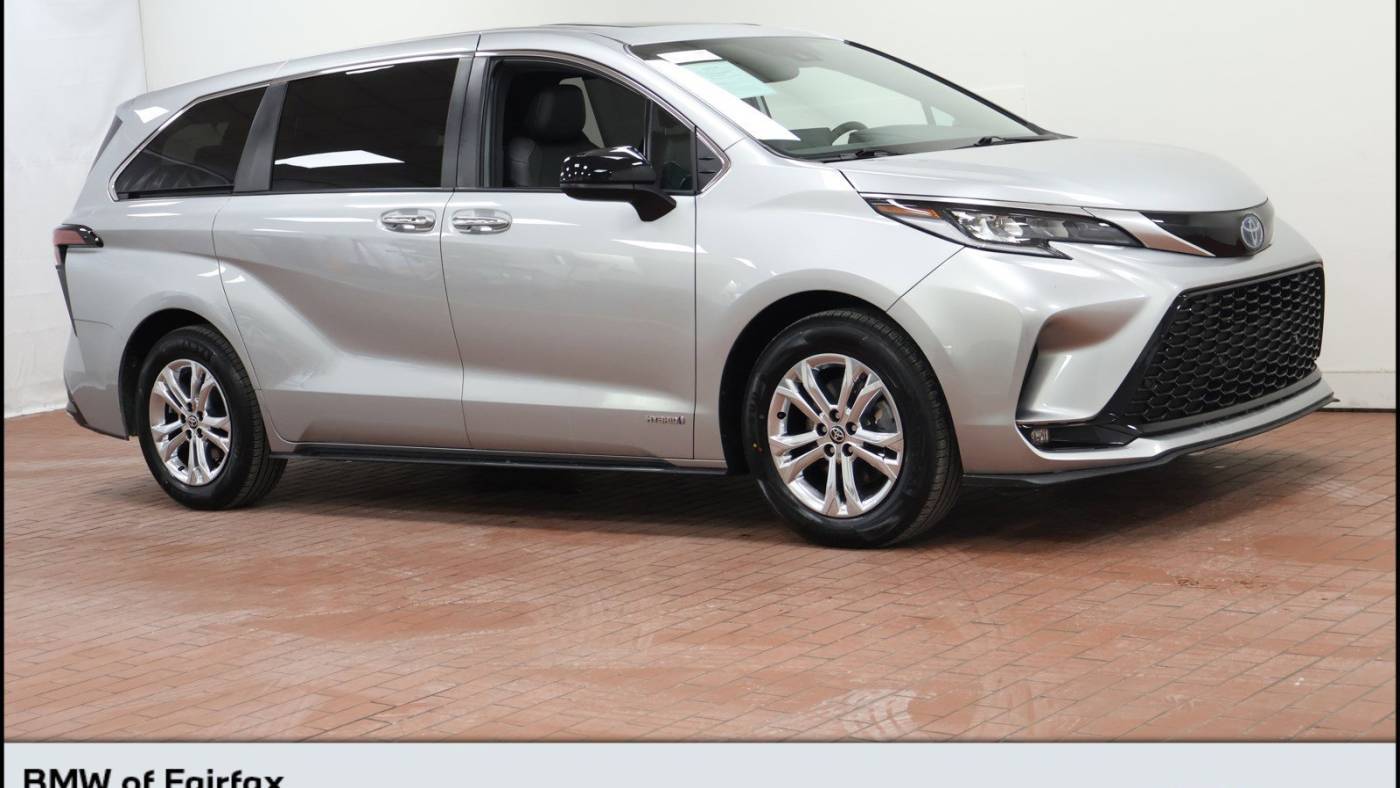 2021 Toyota Sienna XSE — Minivan — 42,983 mi — Fairfax, VA