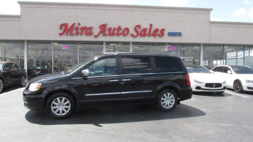2012 Chrysler Town & Country Touring-L — Minivan — 168,242 mi — Dayton, OH