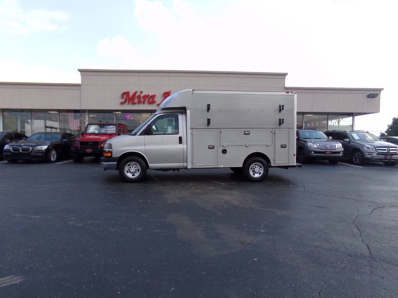 2008 Chevrolet Express Commercial Cutaway C6Y — Chassis Cab Truck — 91,780 mi — Dayton, OH