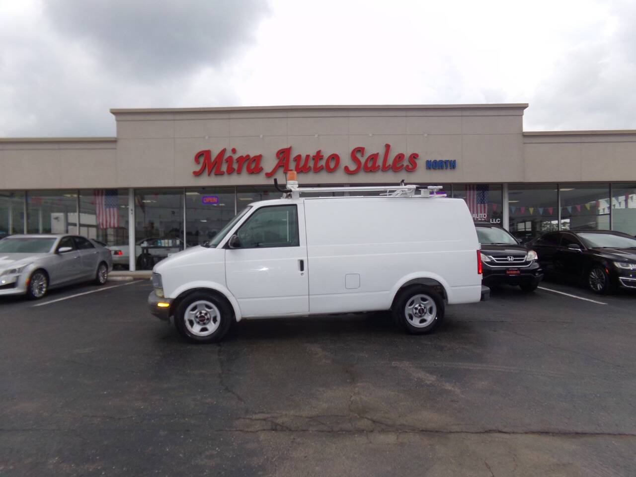2005 GMC Safari Cargo Van Base — Cargo Van — 91,288 mi — Dayton, OH
