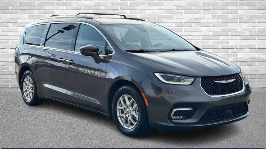 2022 Chrysler Pacifica Touring L — Minivan — 64,579 mi — Fairfax, VA