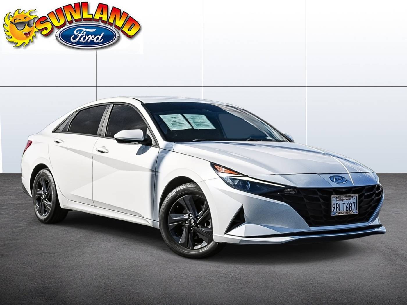2022 Hyundai Elantra SEL — Sedan — 24,823 mi — Victorville, CA