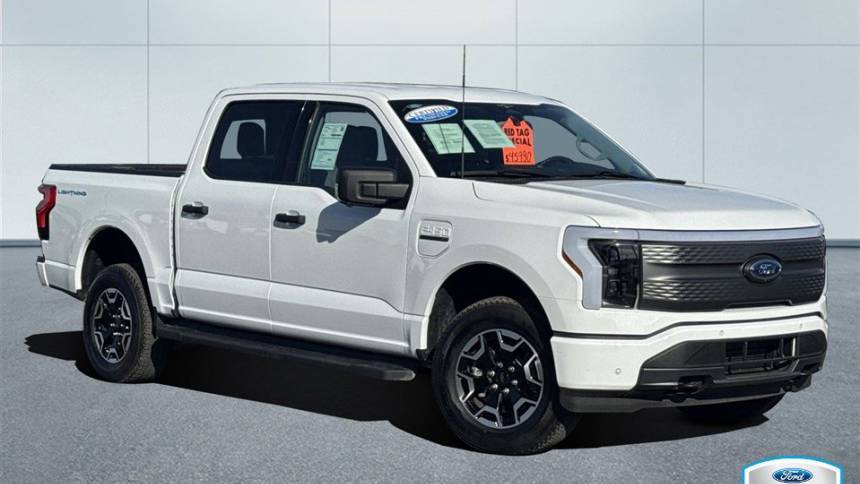 2023 Ford F-150 Lightning XLT — Pickup Truck — 16,279 mi — Victorville, CA