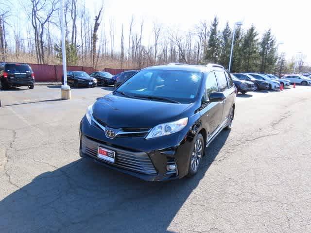 2018 Toyota Sienna XLE — Minivan — 105,987 mi — Nanuet, NY