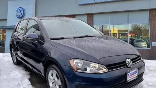 2017 Volkswagen Golf Wolfsburg Edition