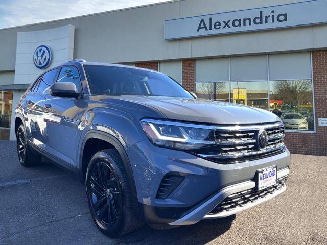 2022 Volkswagen Atlas Cross Sport SE with Technology — SUV — 30,245 mi — Alexandria, VA