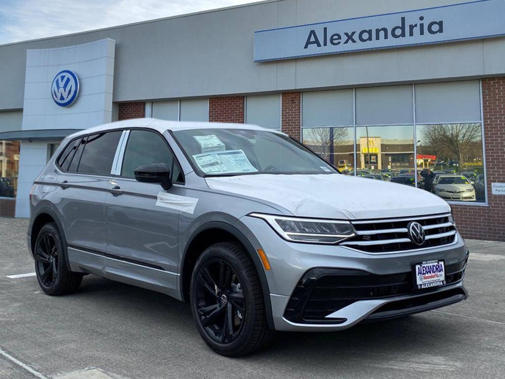 2024 Volkswagen Tiguan SE R-Line Black — SUV — 8,185 mi — Alexandria, VA