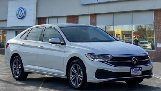 2024 Volkswagen Jetta SE — Sedan — 9,235 mi — Alexandria, VA