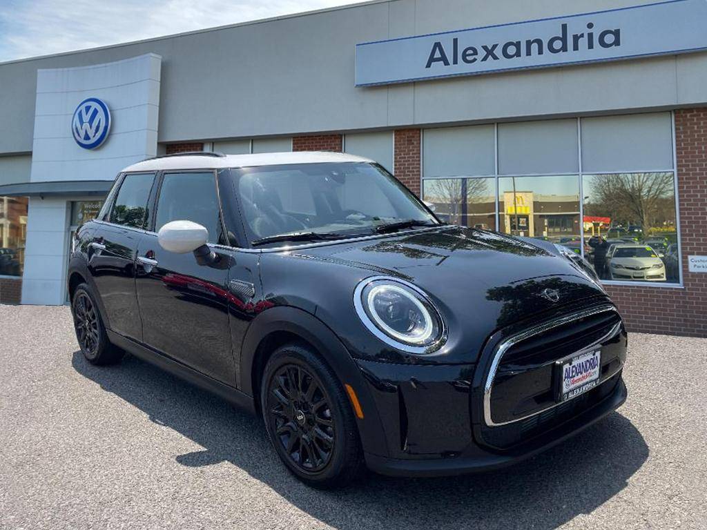 2024 MINI Hardtop Cooper — Hatchback — 8,271 mi — Alexandria, VA