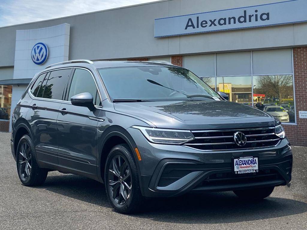 2024 Volkswagen Tiguan SE — SUV — 4,617 mi — Alexandria, VA