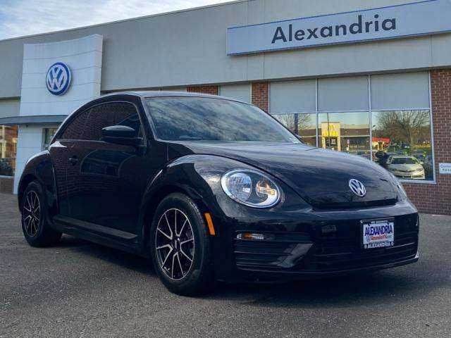2018 Volkswagen Beetle S — Coupe — 31,599 mi — Alexandria, VA
