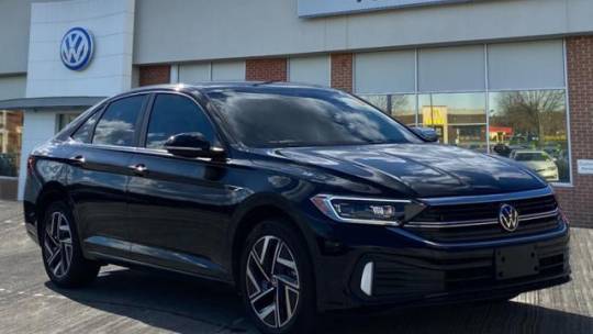2023 Volkswagen Jetta SEL — Sedan — 15,242 mi — Alexandria, VA