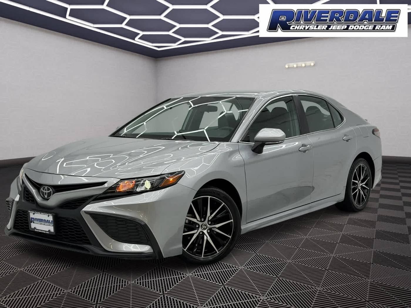 2024 Toyota Camry SE — Sedan — 35,631 mi — Bronx, NY