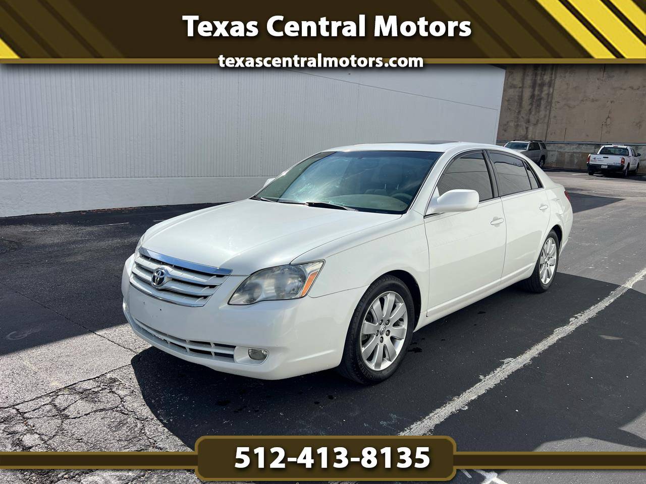 2005 Toyota Avalon Touring — Sedan — 143,982 mi — Austin, TX