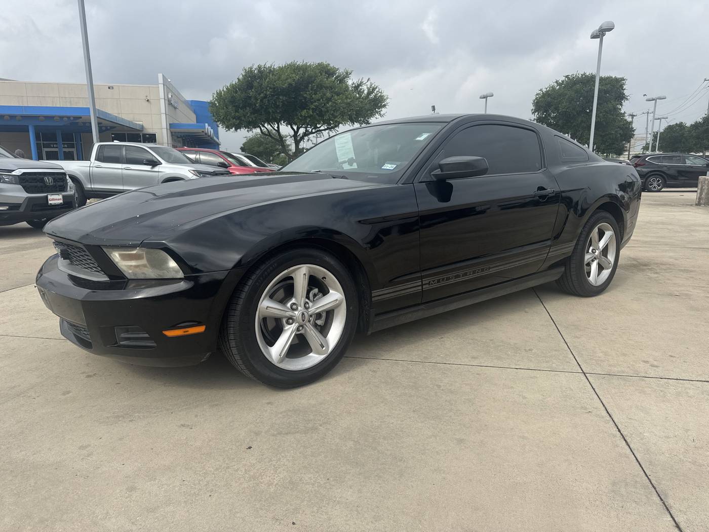2010 Ford Mustang V6 — Coupe — 110,022 mi — Selma, TX