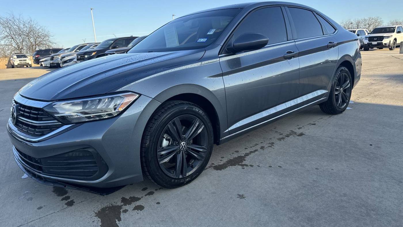 2022 Volkswagen Jetta SE — Sedan — 54,266 mi — Selma, TX