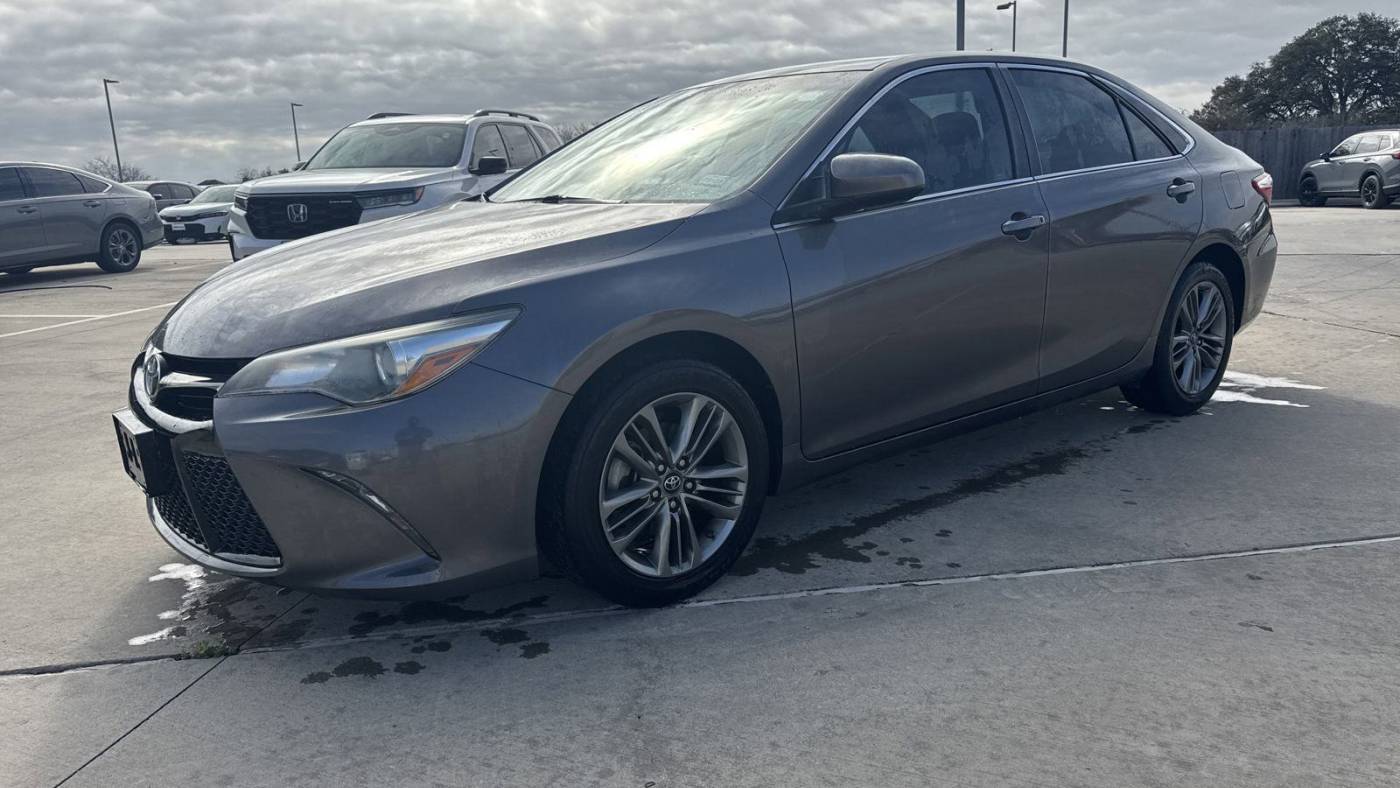 2016 Toyota Camry SE — Sedan — 88,127 mi — Selma, TX