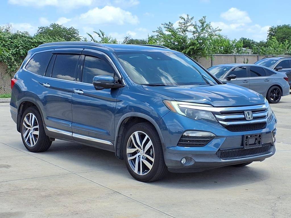 2017 Honda Pilot Touring — SUV — 166,843 mi — Selma, TX