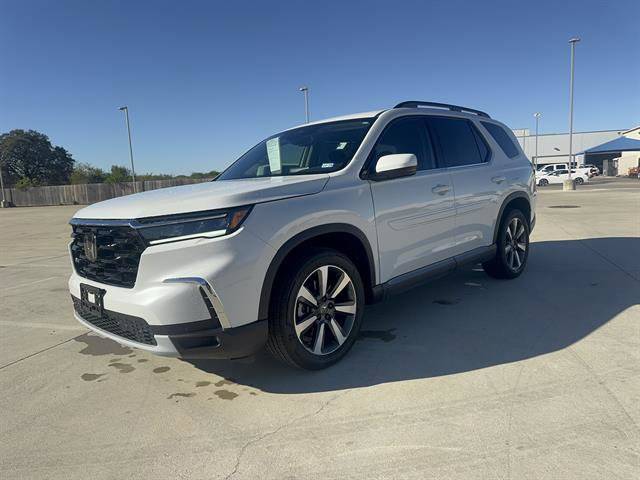 2025 Honda Pilot Touring — SUV — 16,763 mi — Selma, TX