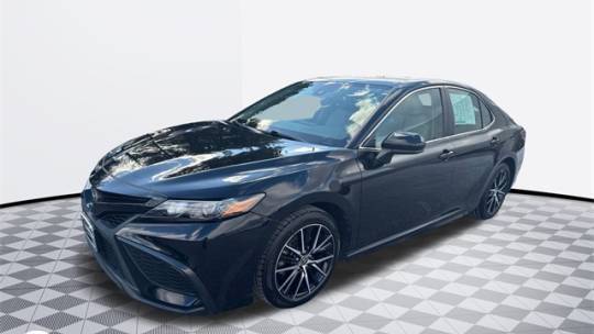 2021 Toyota Camry SE — Sedan — 61,553 mi — Westminster, MD