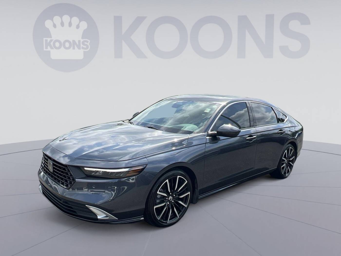 2023 Honda Accord Hybrid Touring — Sedan — 32,163 mi — Sterling, VA