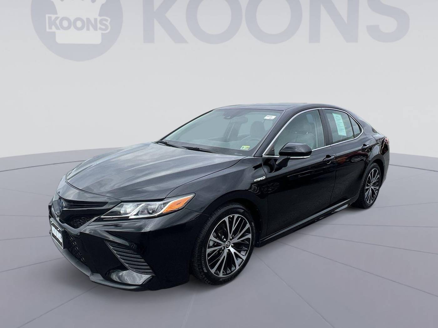 2020 Toyota Camry Hybrid SE — Sedan — 24,227 mi — Sterling, VA