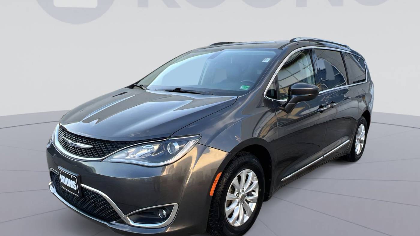 2019 Chrysler Pacifica Touring L — Minivan — 60,357 mi — Sterling, VA