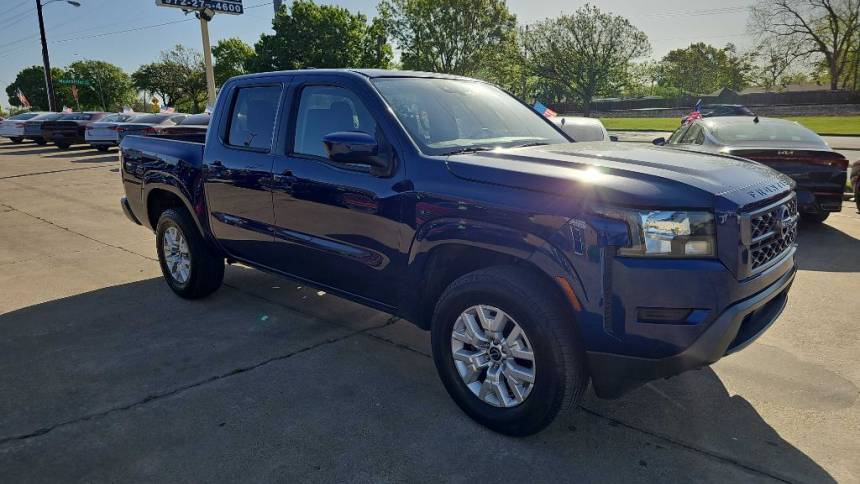 2023 Nissan Frontier SV