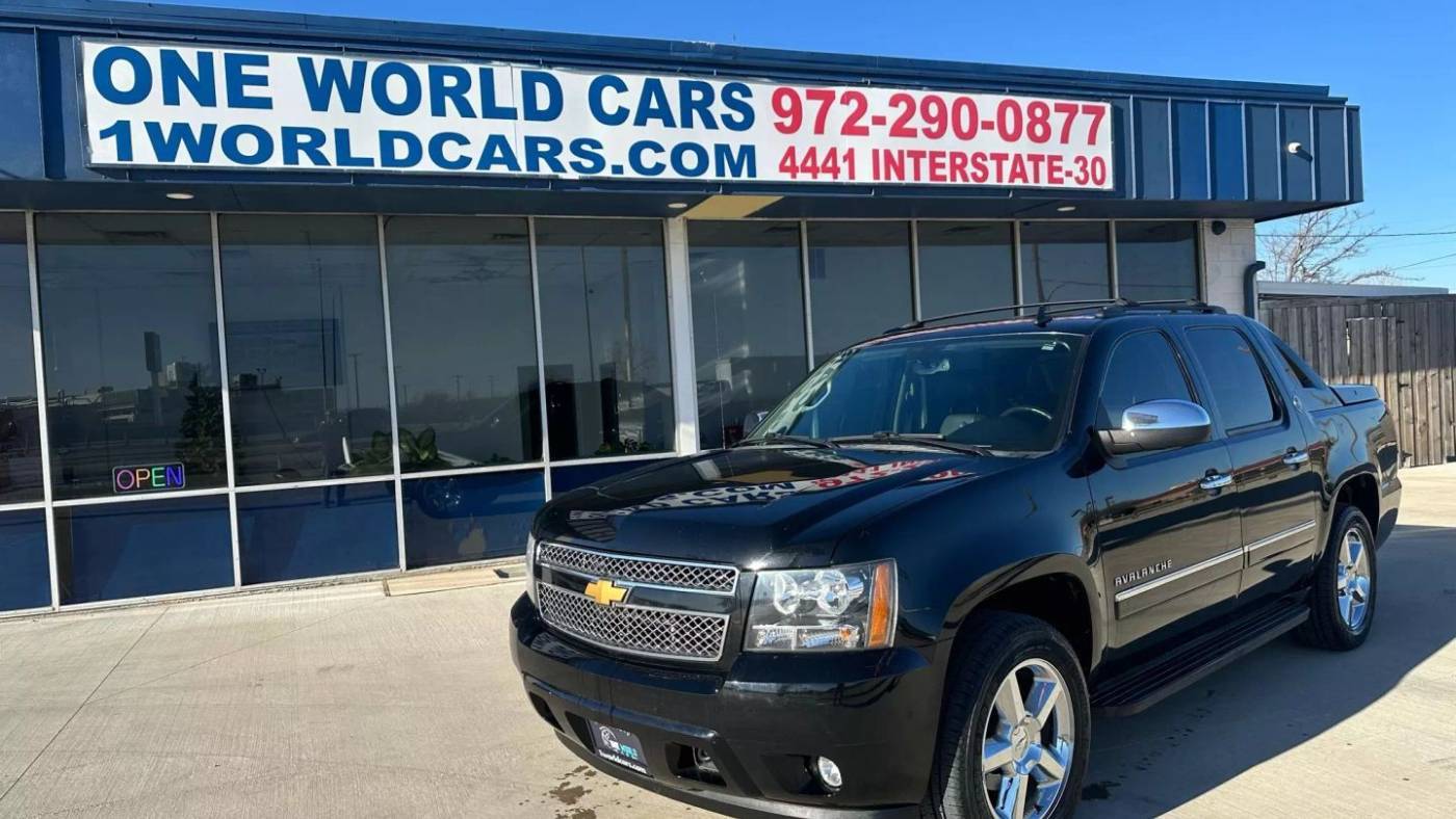2013 Chevrolet Avalanche LTZ — Pickup Truck — 115,015 mi — Mesquite, TX