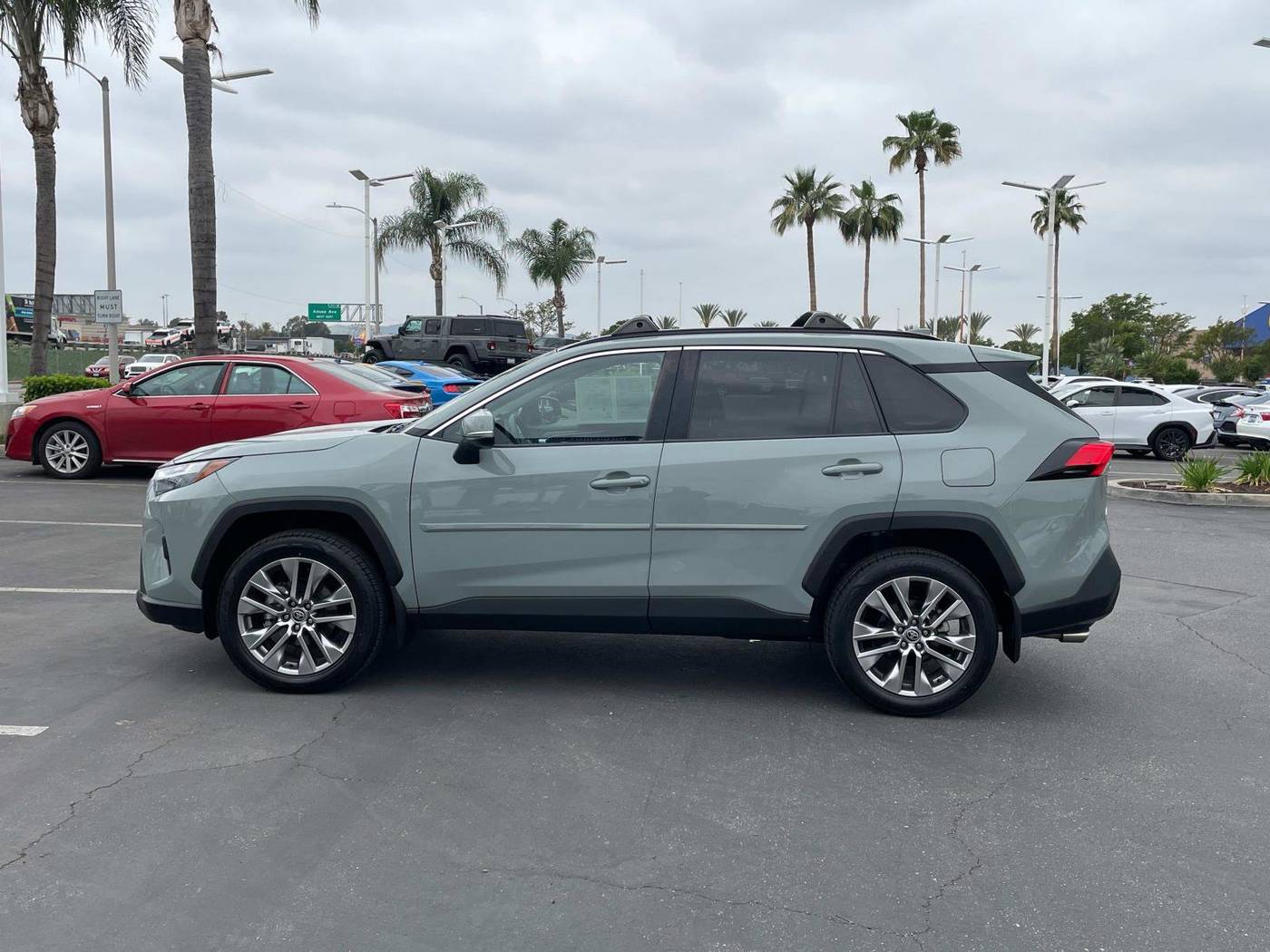 Thumbnail 4