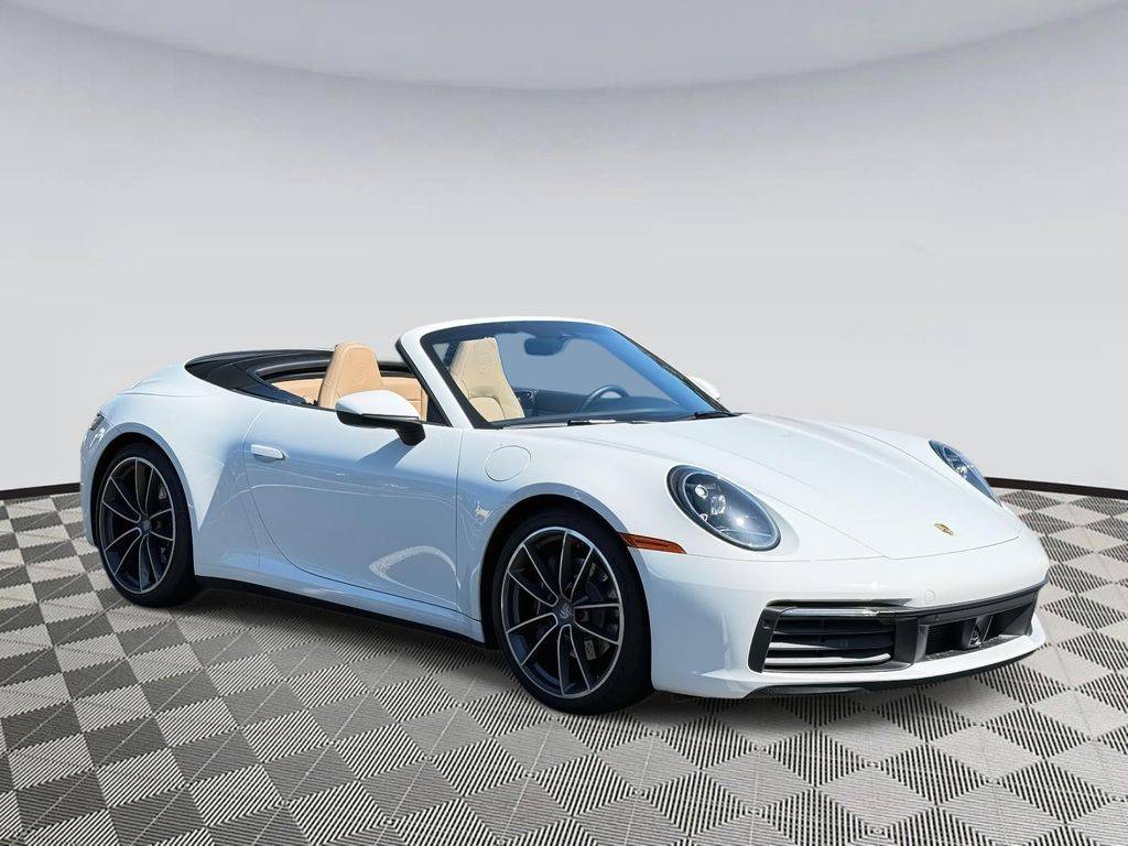 2020 Porsche 911 Carrera