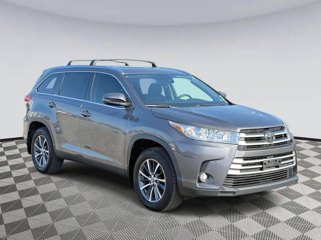2019 Toyota Highlander XLE — SUV — 52,362 mi — Chantilly, VA