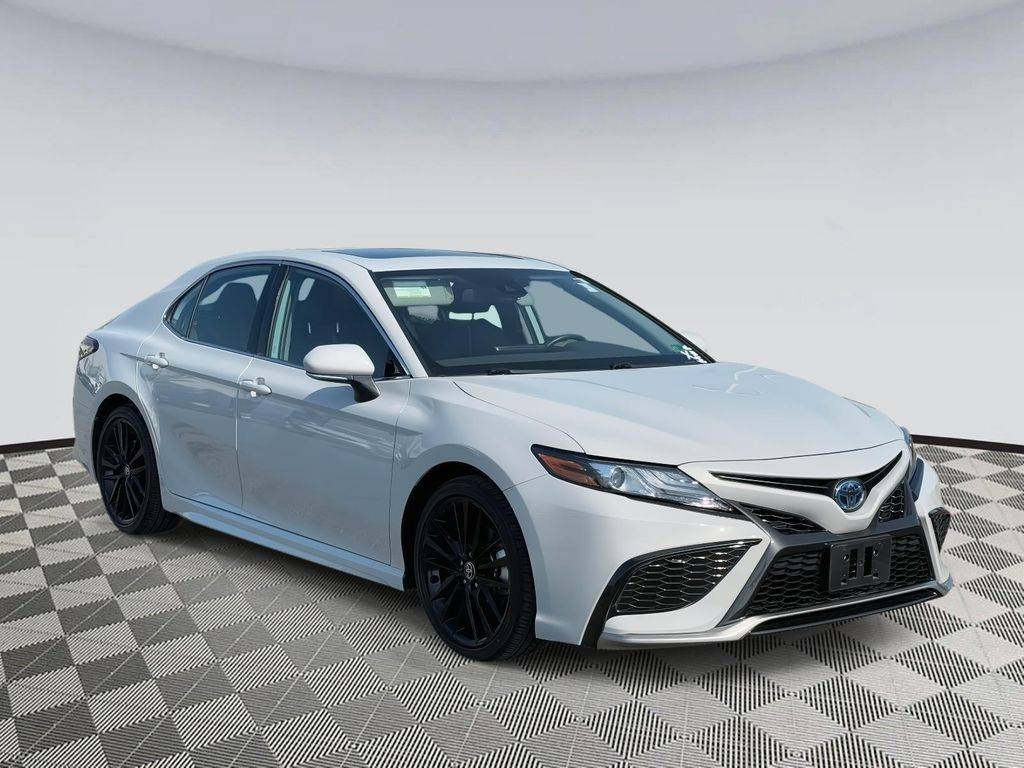 2023 Toyota Camry Hybrid XSE — Sedan — 13,594 mi — Chantilly, VA