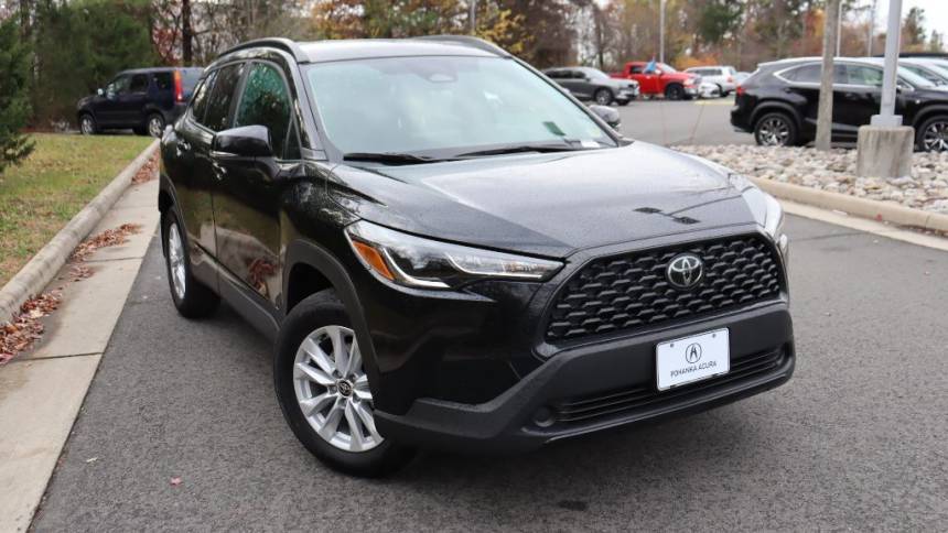 2023 Toyota Corolla Cross LE — SUV — 13,940 mi — Chantilly, VA
