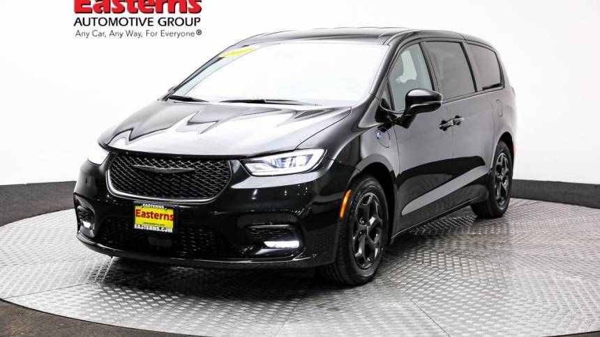 2022 Chrysler Pacifica Hybrid Touring L — Minivan — 56,189 mi — Laurel, MD