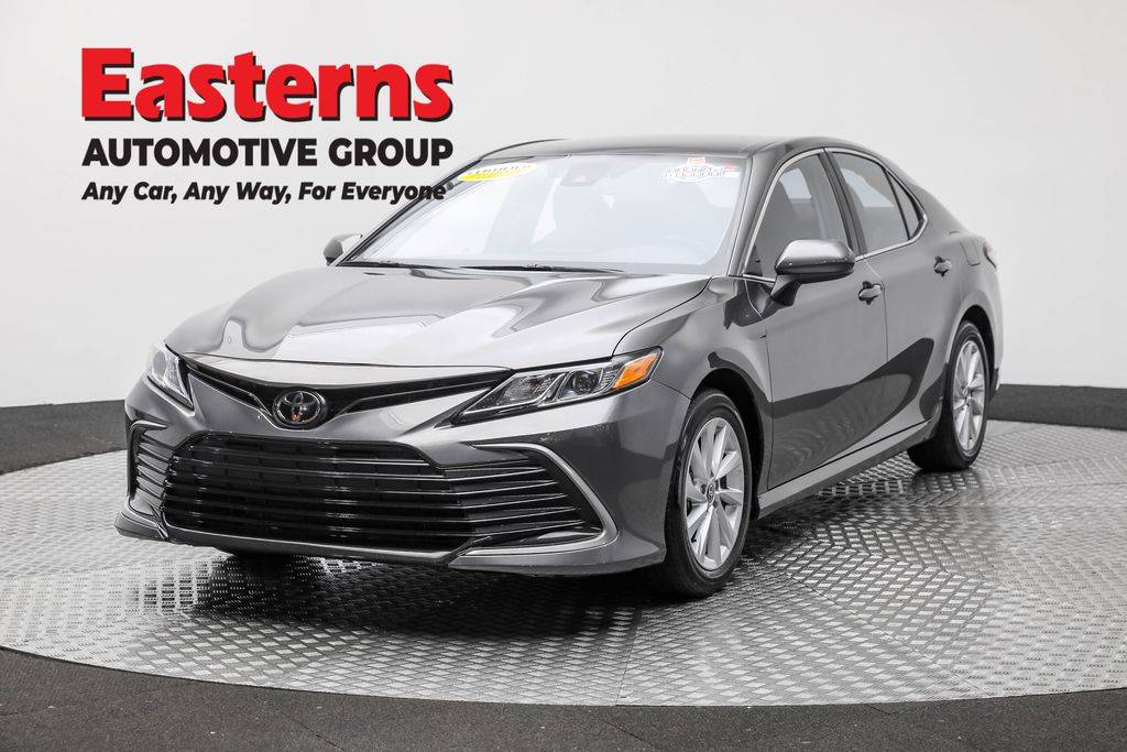 2024 Toyota Camry LE — Sedan — 33,927 mi — Sterling, VA