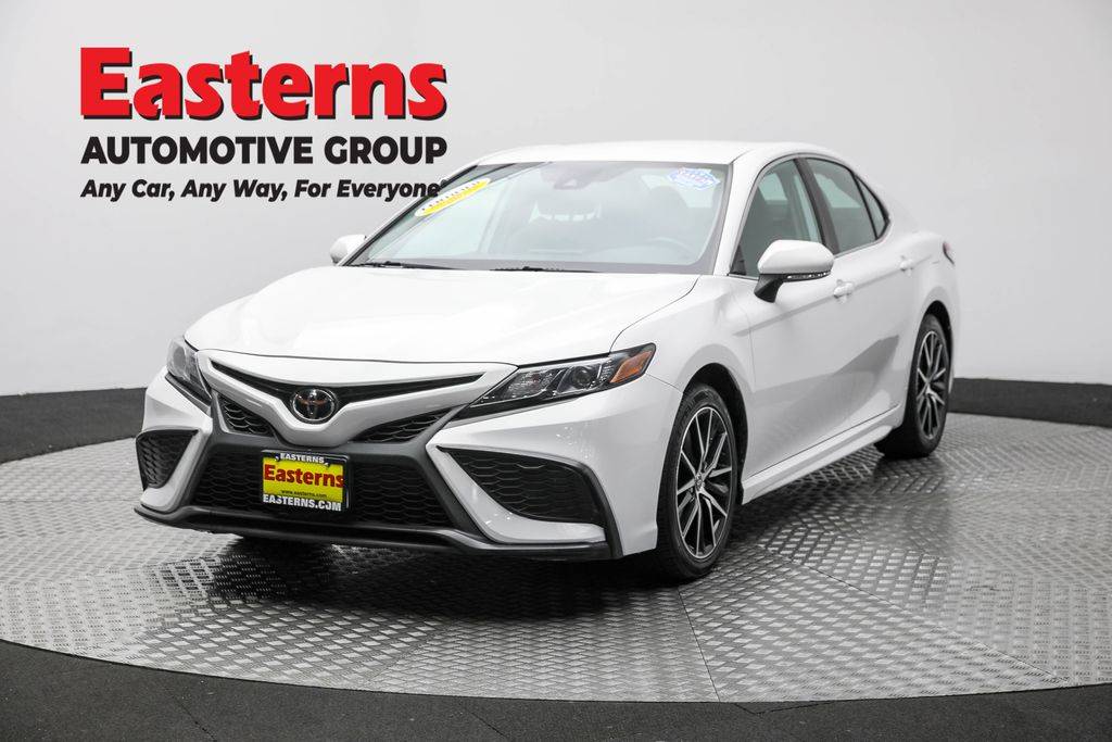 2022 Toyota Camry SE — Sedan — 59,538 mi — Sterling, VA