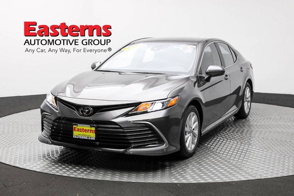 2022 Toyota Camry LE — Sedan — 51,677 mi — Sterling, VA