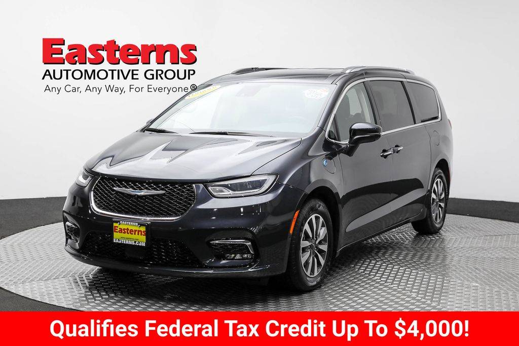 2021 Chrysler Pacifica Hybrid Touring L — Minivan — 60,915 mi — Sterling, VA