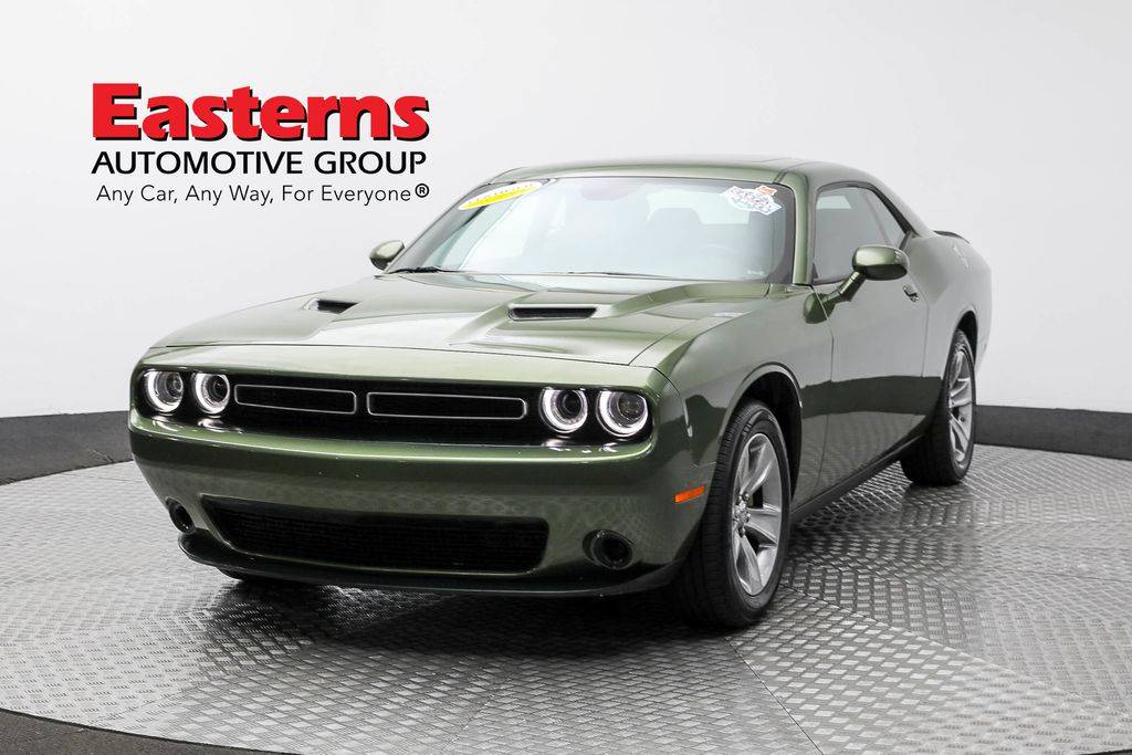 2022 Dodge Challenger SXT — Coupe — 53,049 mi — Sterling, VA