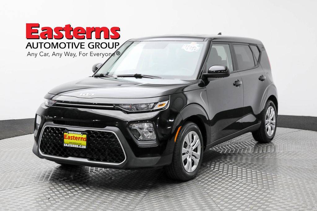 2022 Kia Soul LX — Hatchback — 32,642 mi — Sterling, VA