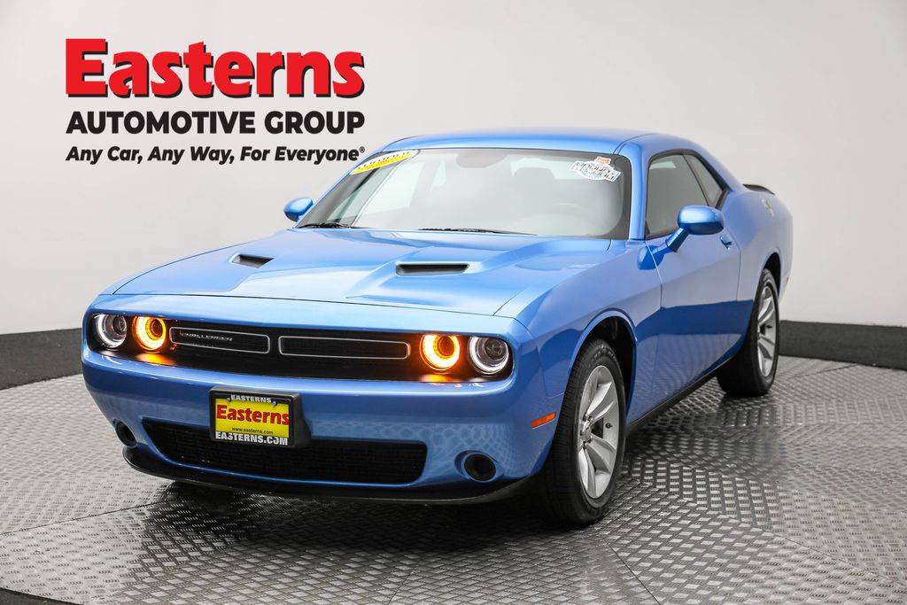 2023 Dodge Challenger SXT — Coupe — 52,661 mi — Sterling, VA