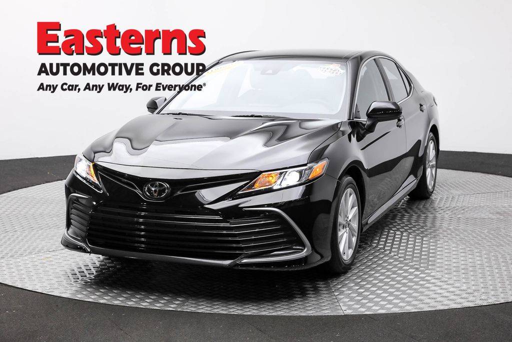 2024 Toyota Camry LE — Sedan — 29,796 mi — Sterling, VA