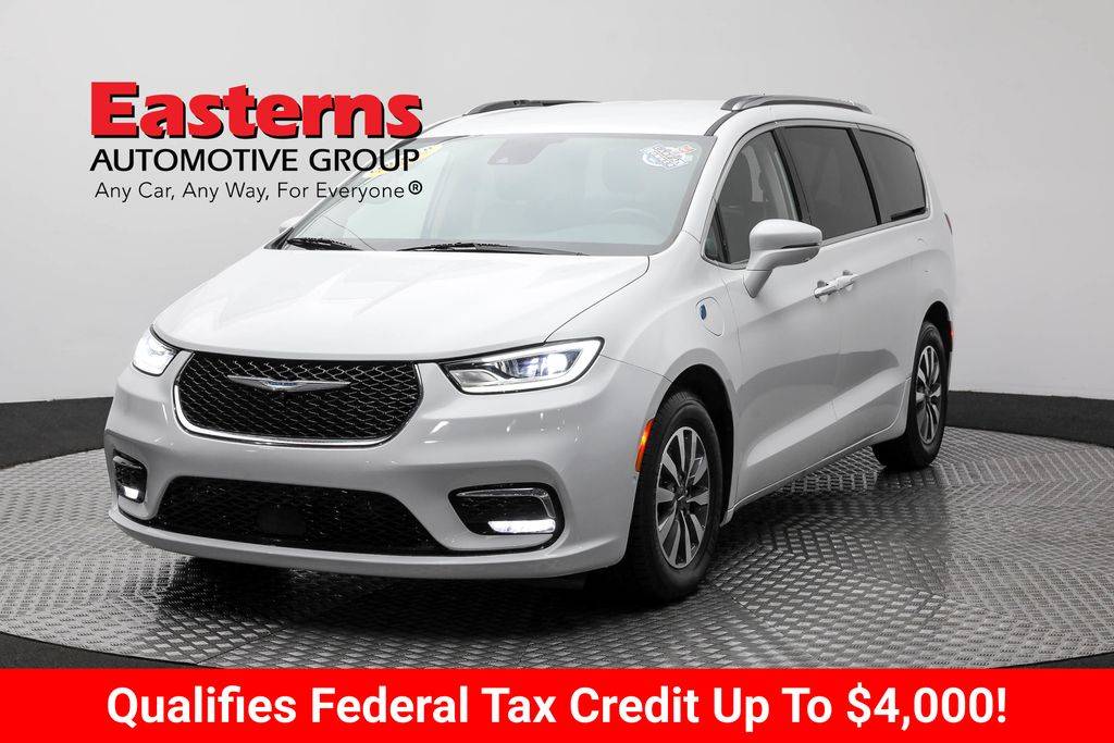 2021 Chrysler Pacifica Hybrid Touring L — Minivan — 61,555 mi — Sterling, VA