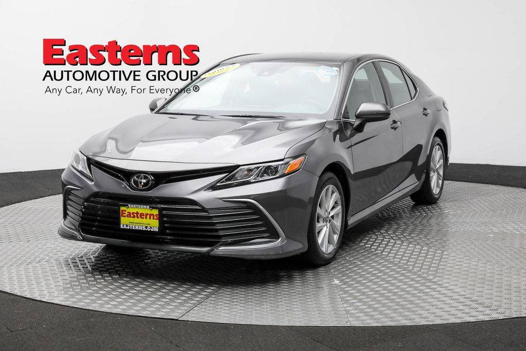 2022 Toyota Camry LE — Sedan — 29,157 mi — Sterling, VA