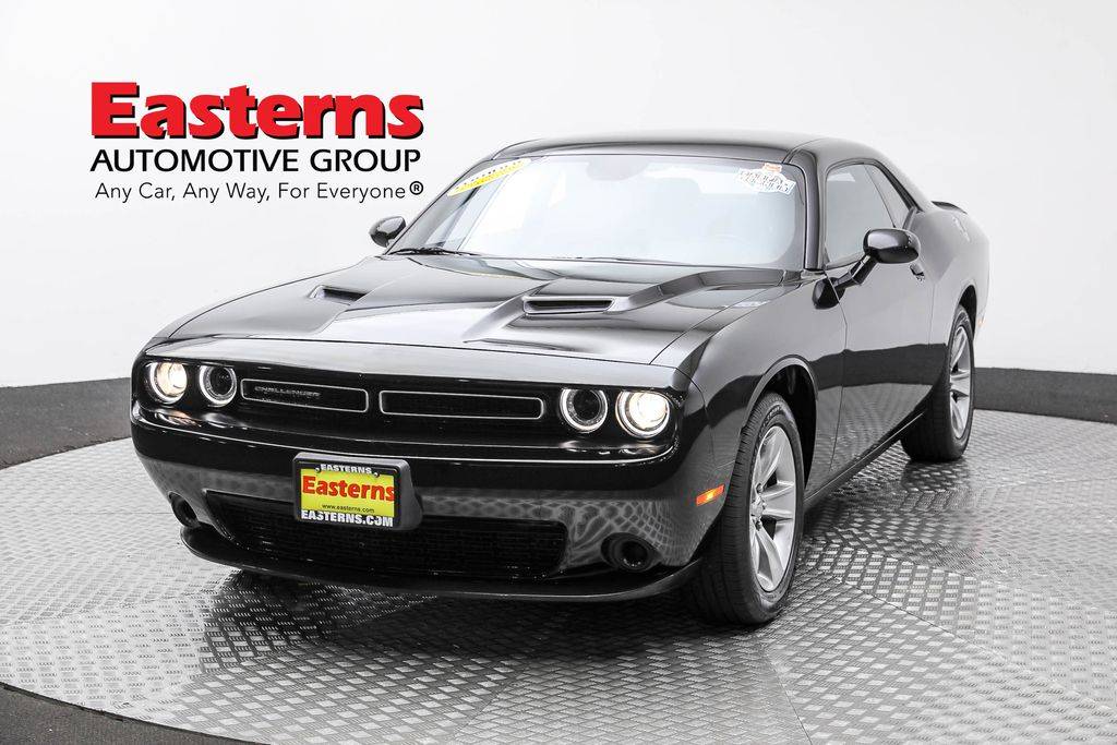 2022 Dodge Challenger SXT — Coupe — 60,790 mi — Sterling, VA