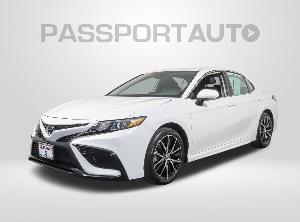 2024 Toyota Camry SE — Sedan — 33,436 mi — Marlow Heights, MD
